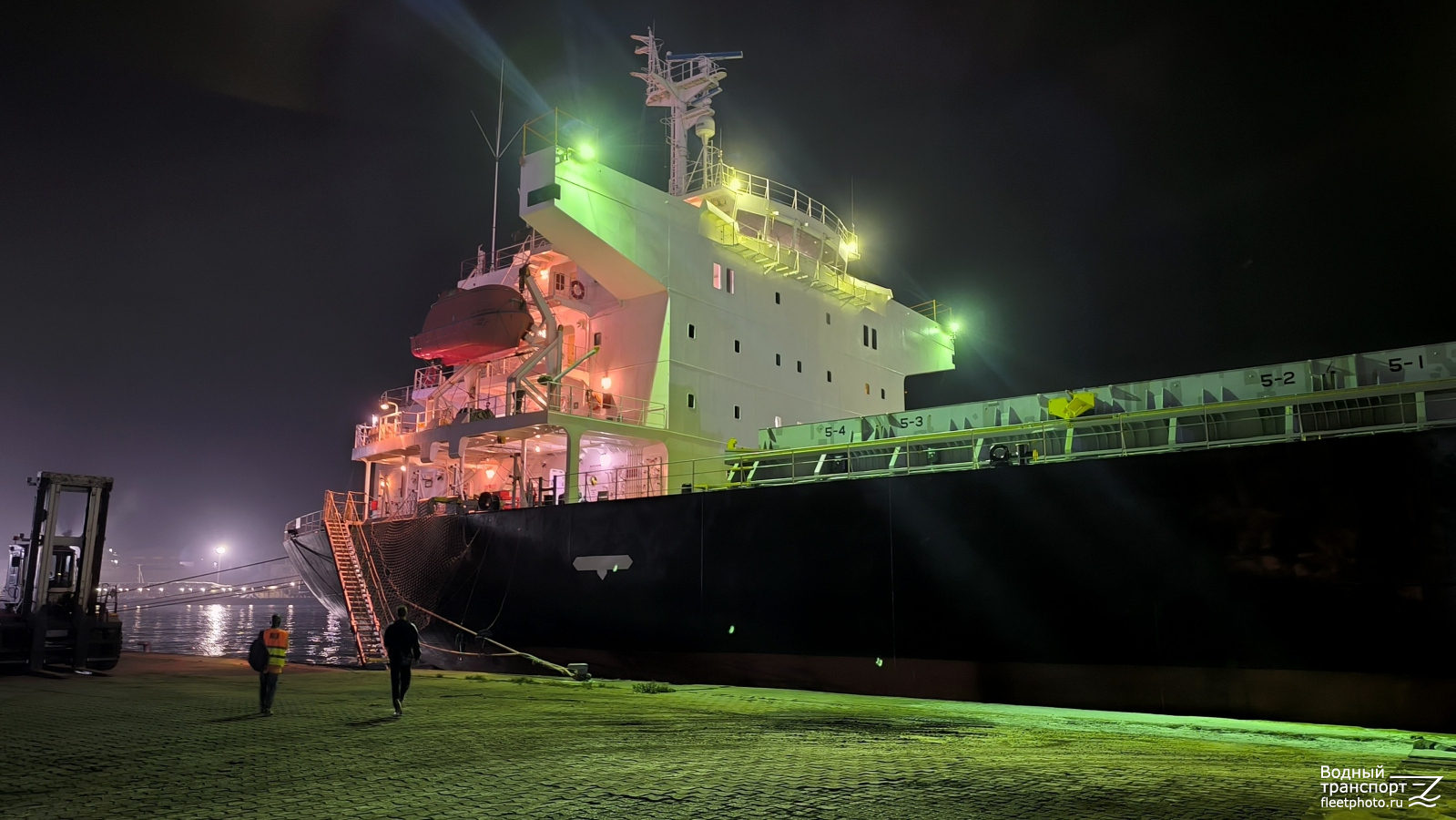 Puma. Vessel superstructures