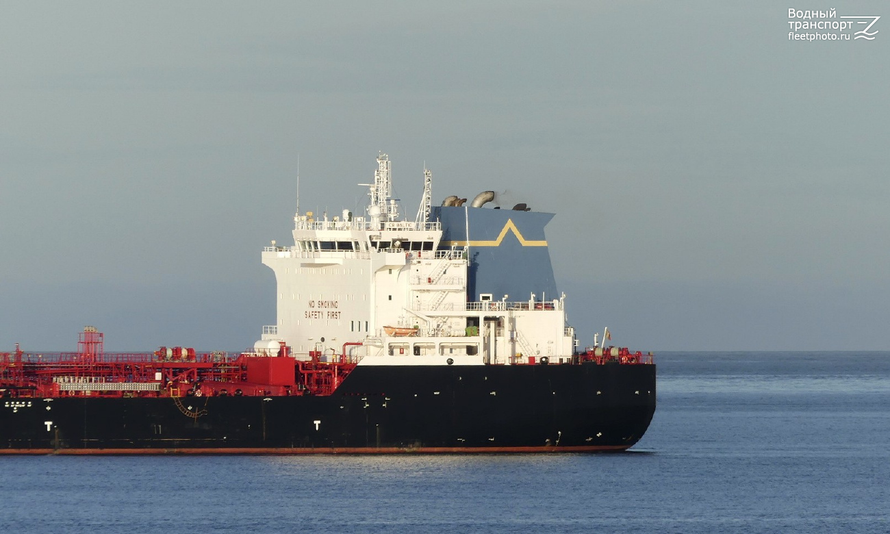 CB Baltic. Надстройки