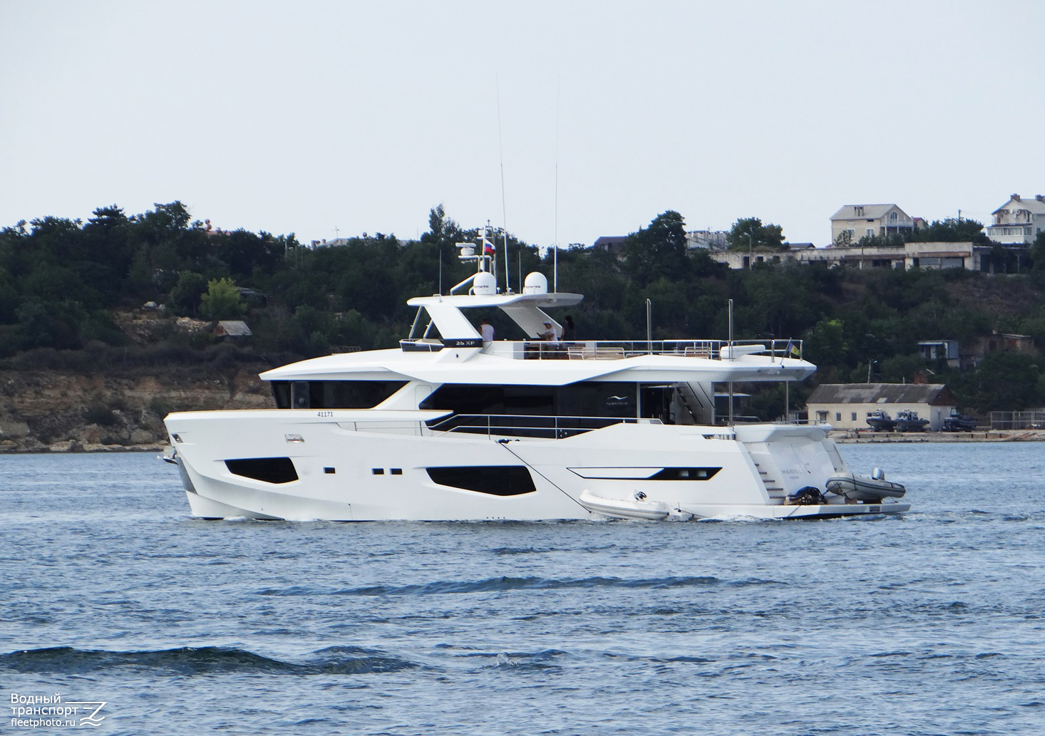 Marina R