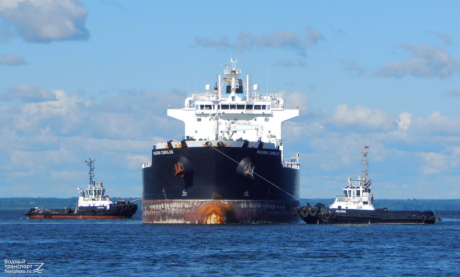 Тайфун, Maersk Cumulus, Малик