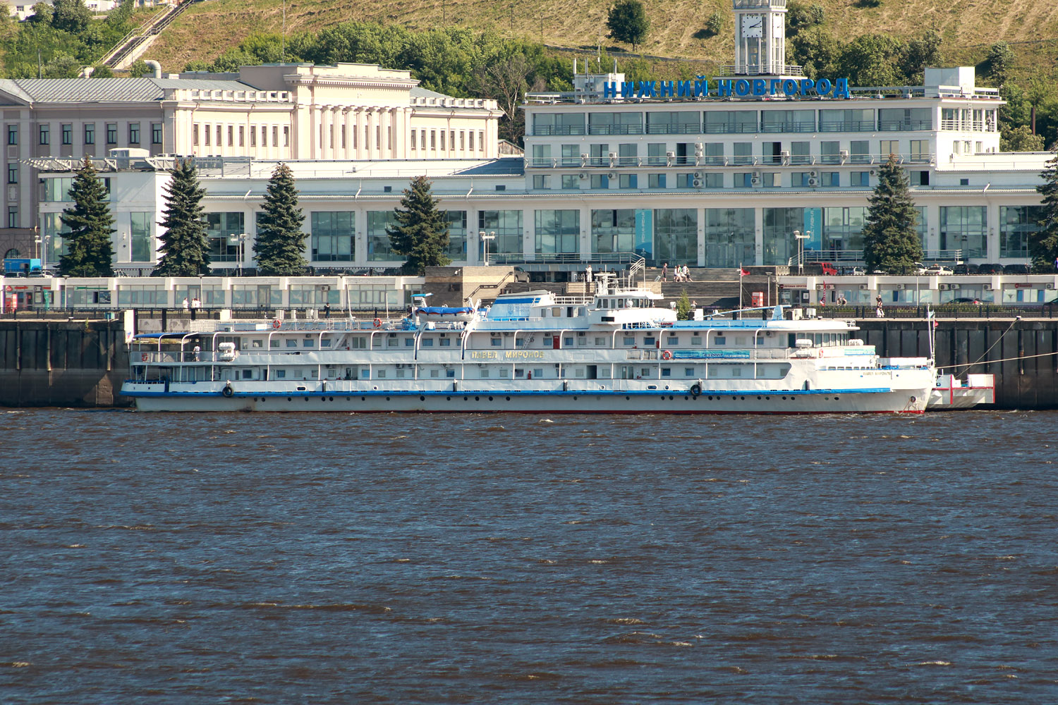 Павел Миронов