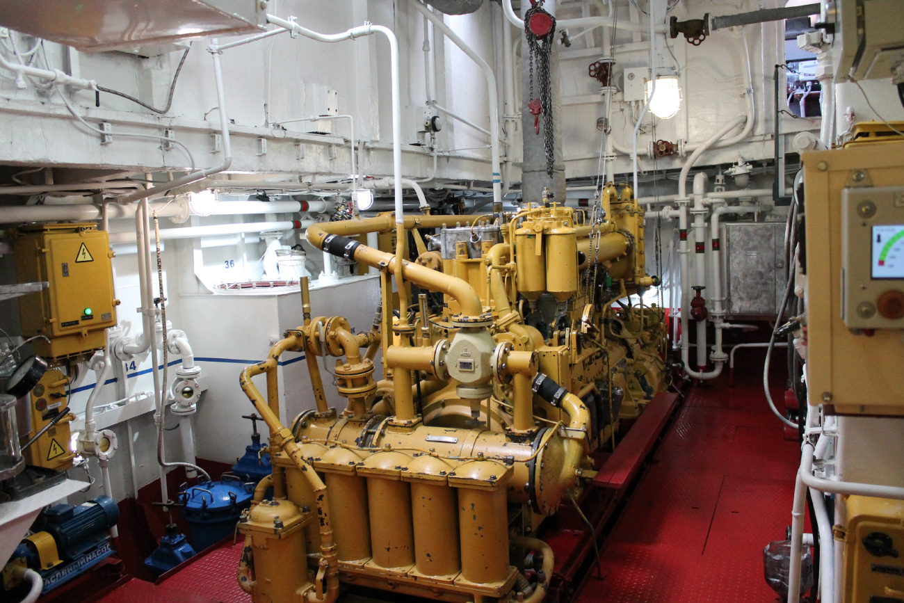 РТ-712. Engine Rooms
