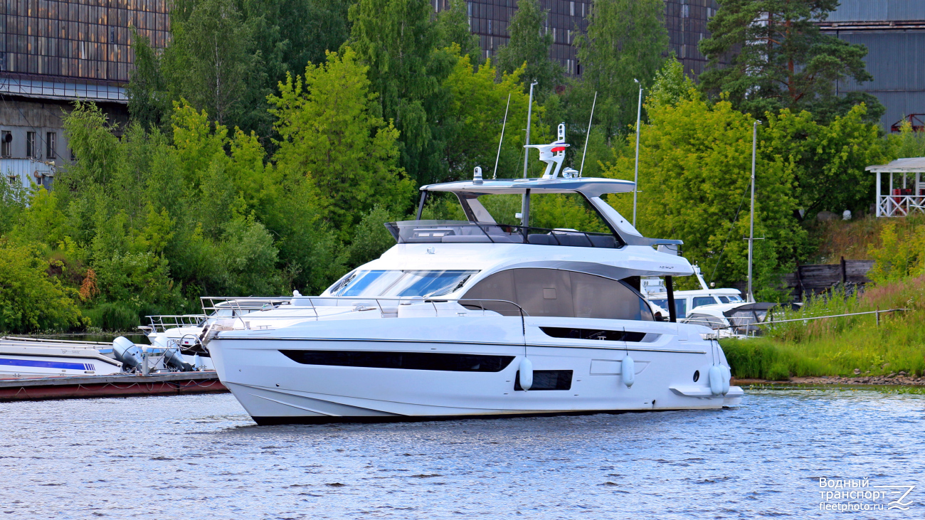 Неопознанная яхта - Azimut 72 Fly