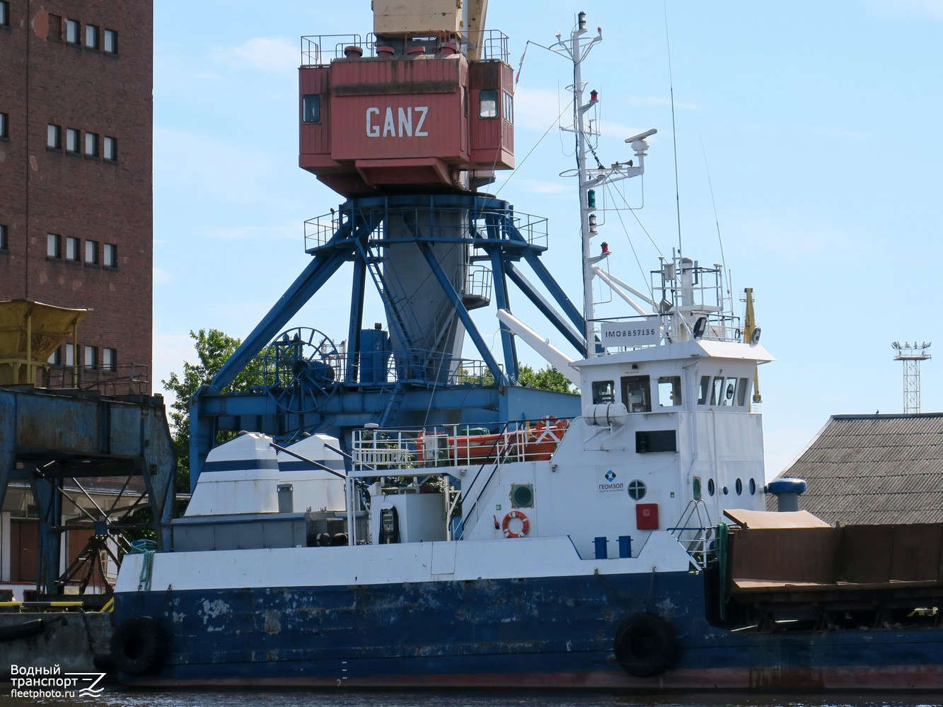 Бора. Vessel superstructures
