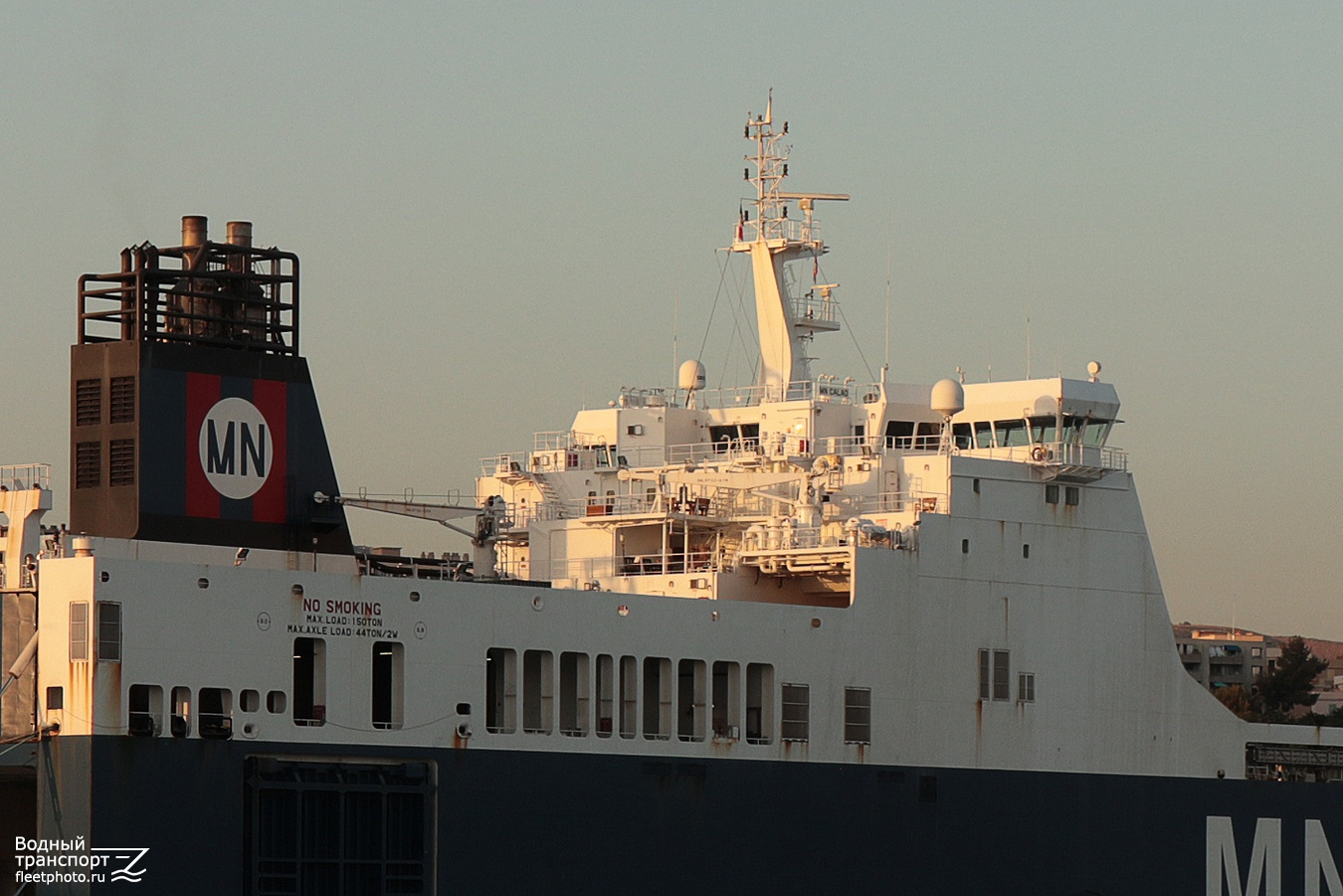 MN Calao. Vessel superstructures