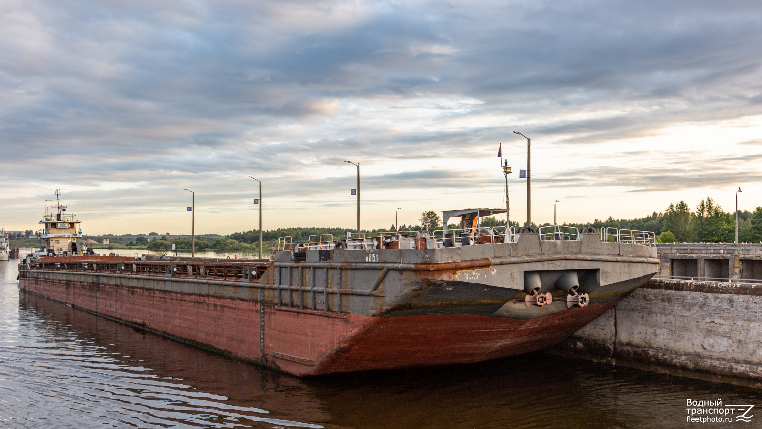 №8158