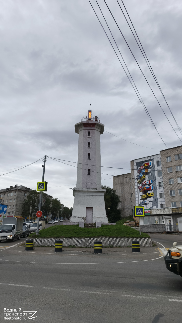 Маяки