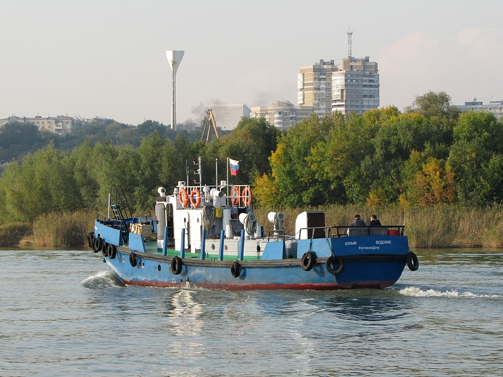 Юный водник