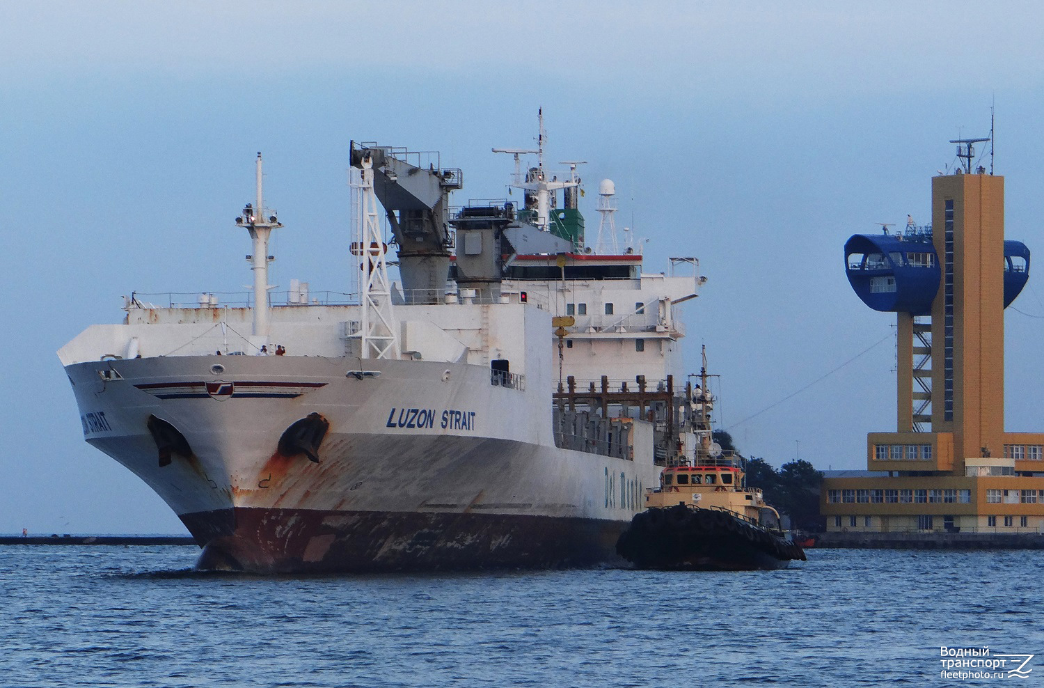 Luzon Strait, Стивидор