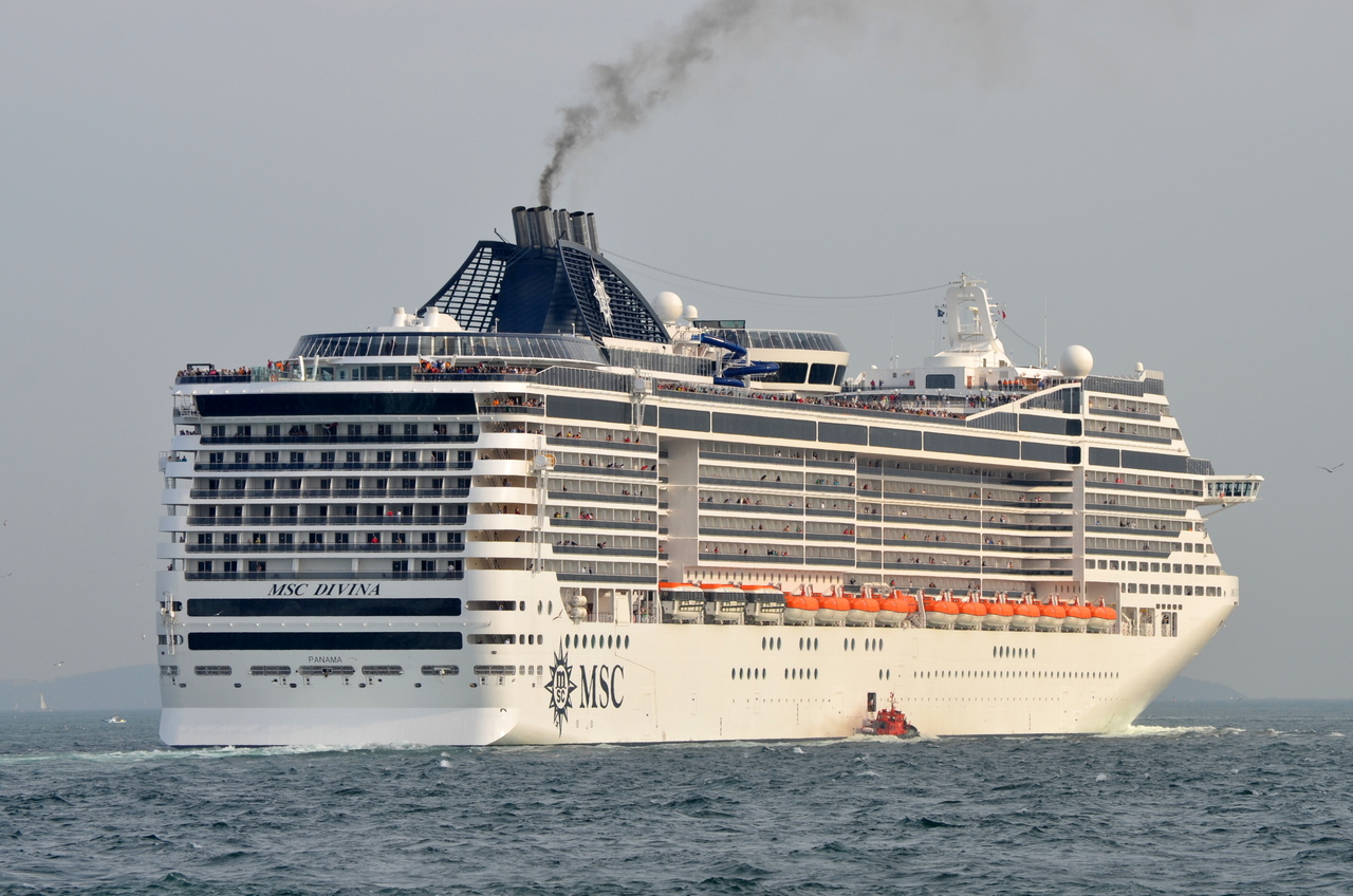 MSC Divina