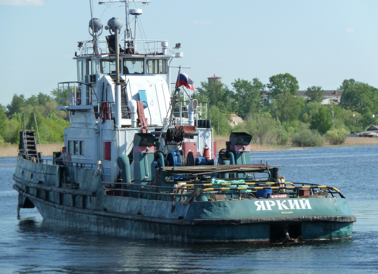 Яркий
