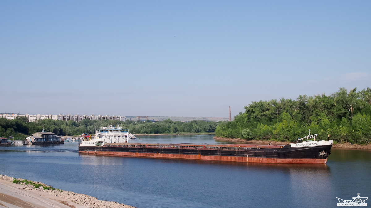 Волго-Дон 5016