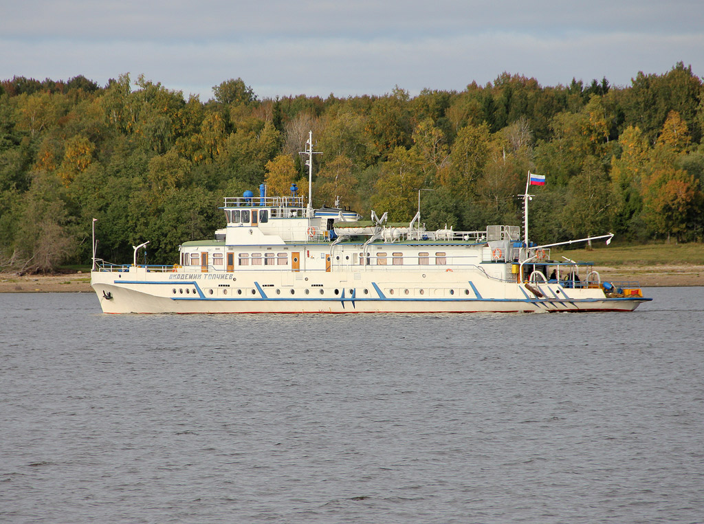 Академик Топчиев