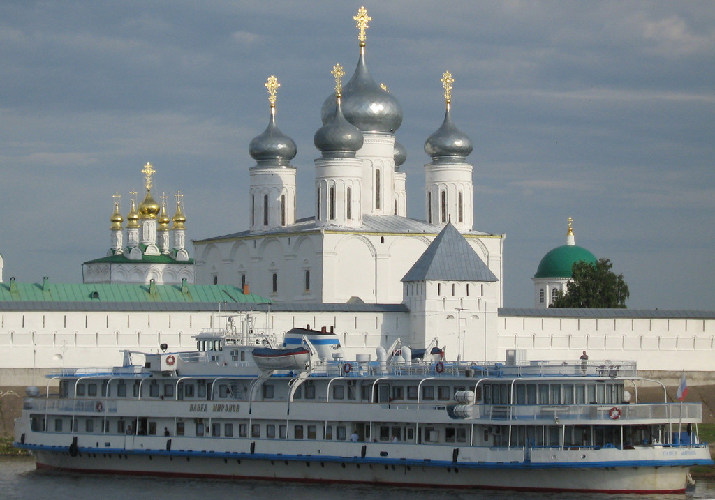 Павел Миронов