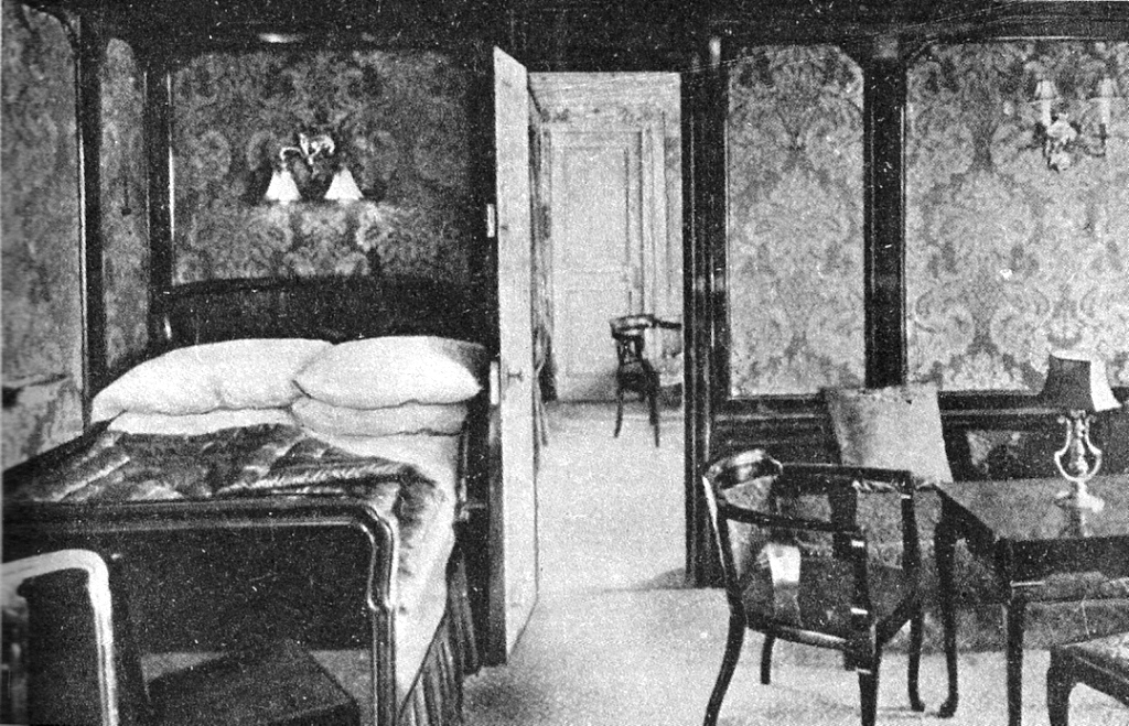 Titanic. Пассажирские помещения, Книги, фотоальбомы и периодические издания