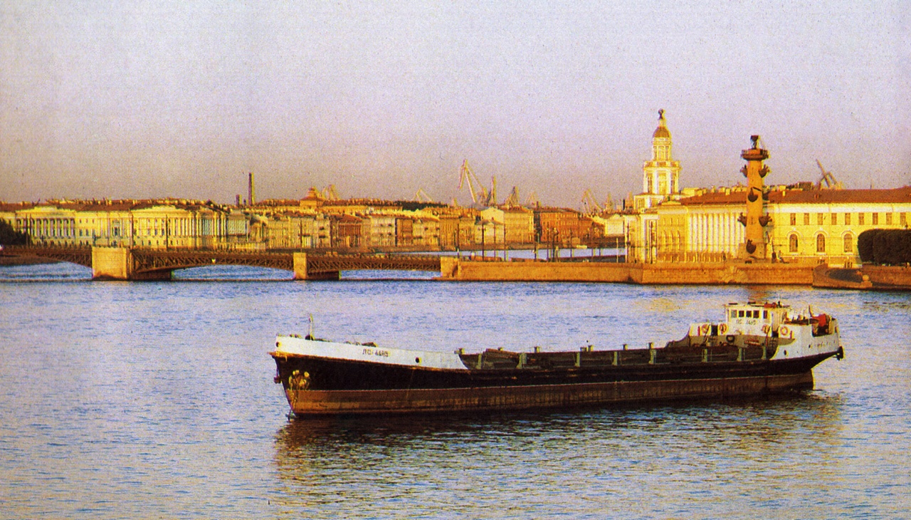 ЛС-4465. Санкт-Петербург, Книги, фотоальбомы и периодические издания