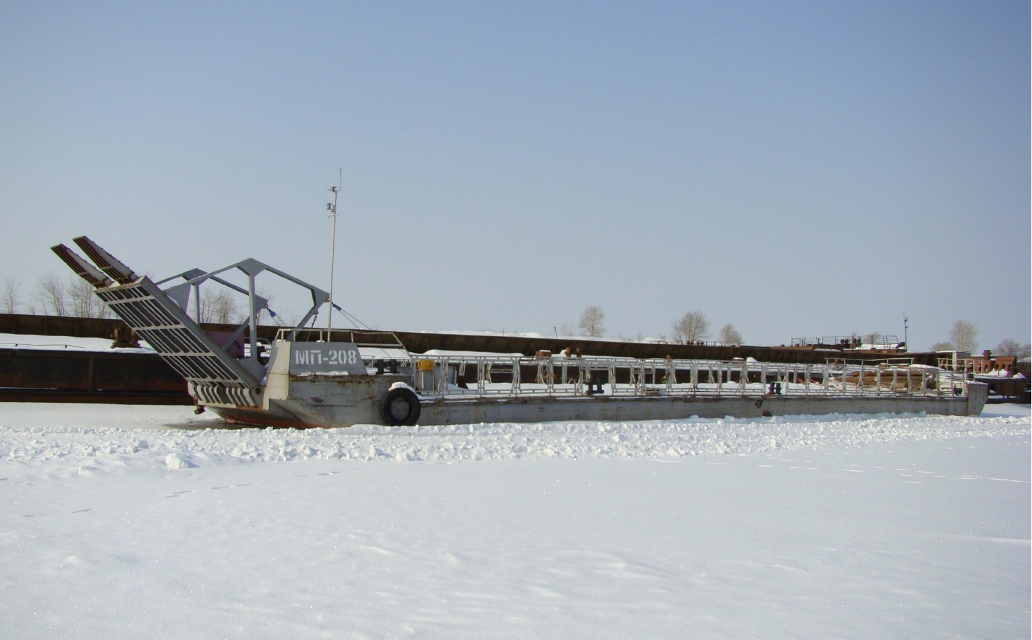 МП-208