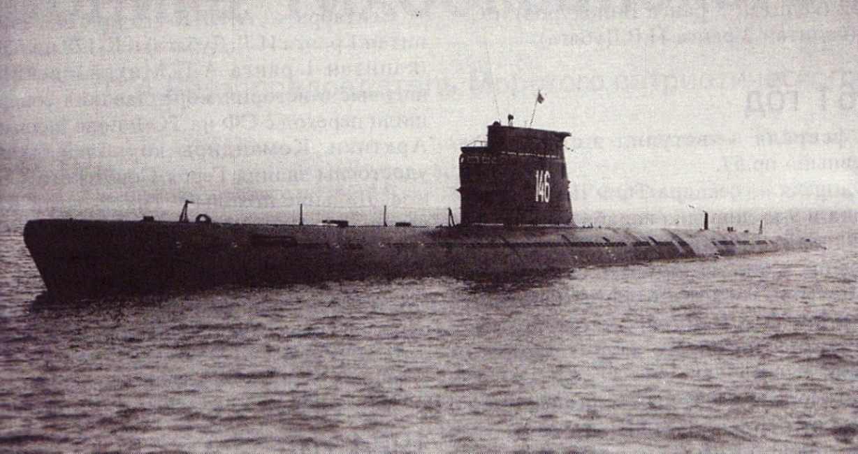 Б-90. Книги, фотоальбомы и периодические издания