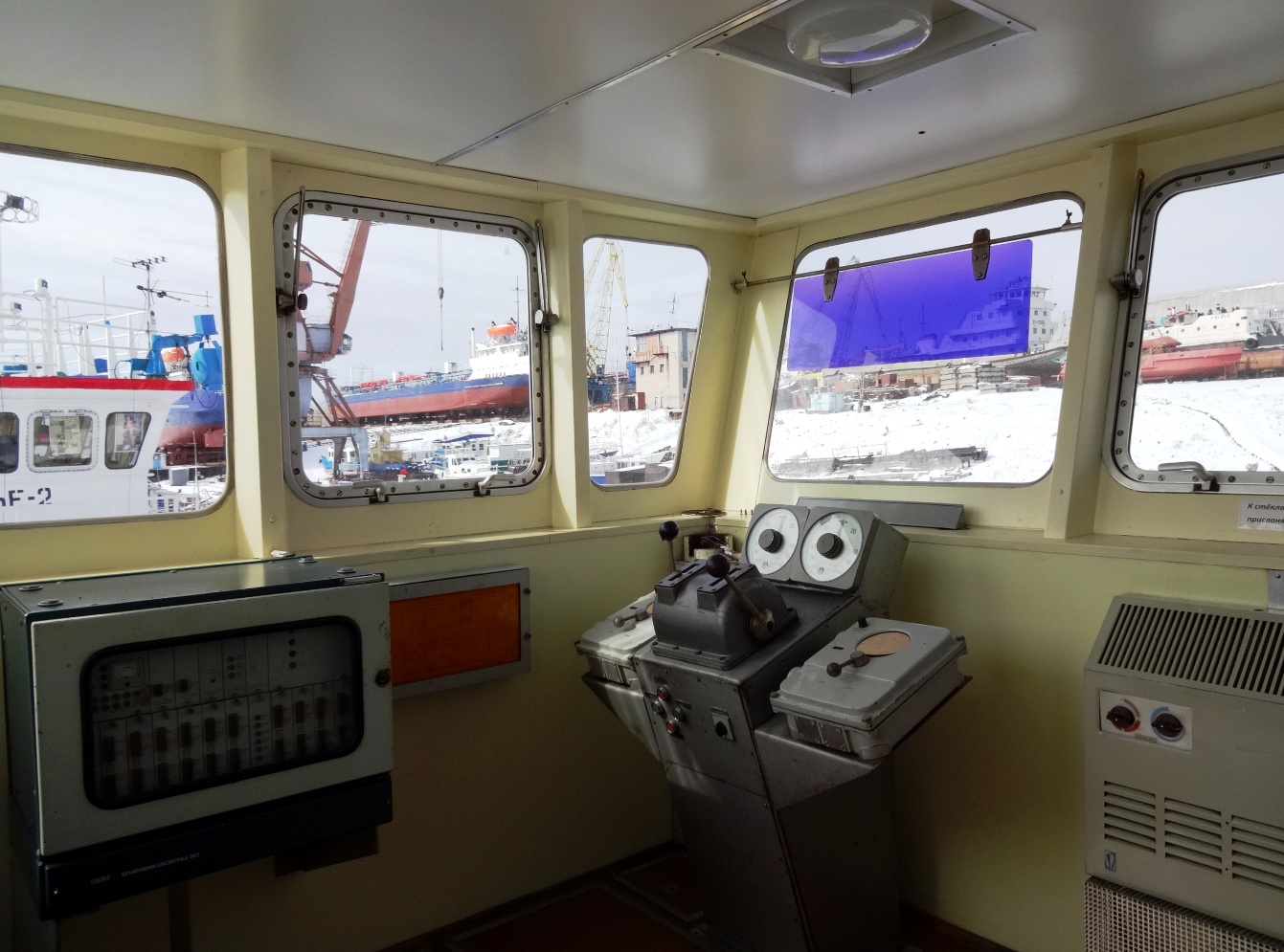 ОТ-2410. Wheelhouses, Control panels