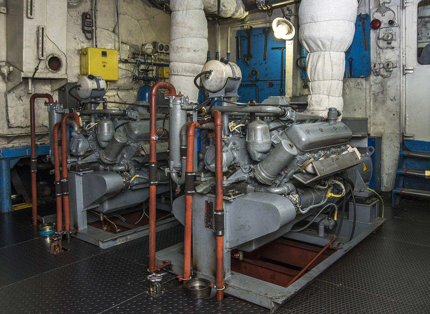 Валерий Чкалов. Engine Rooms