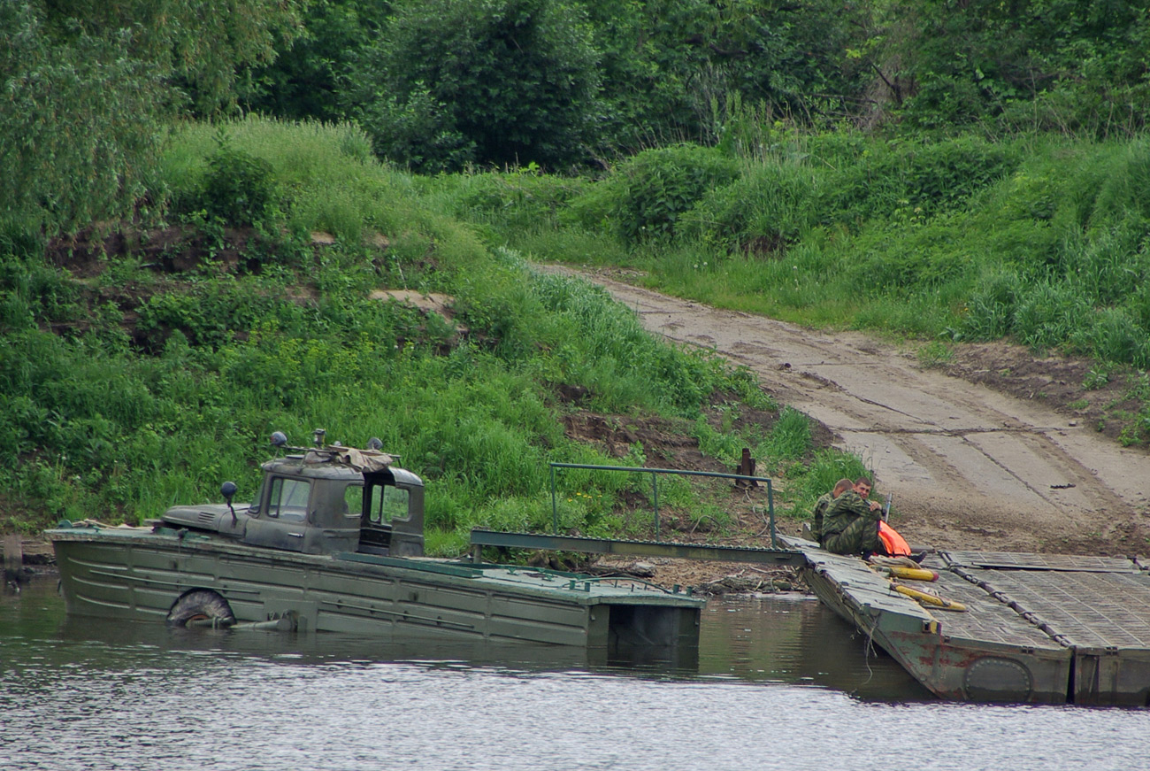 Неопознанное судно - тип БМК-130, БМК-130М, БМК-130МЛ. Река Ока, Московский бассейн