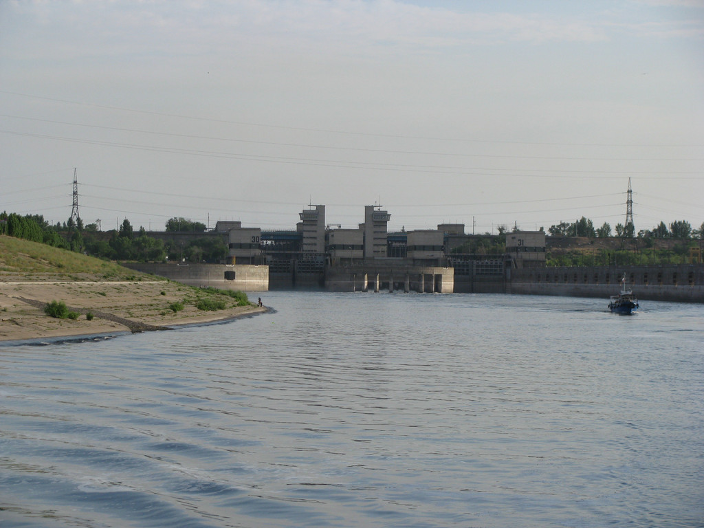 Волжская ГЭС, Волгоградский гидроузел (шлюз № 31/30)