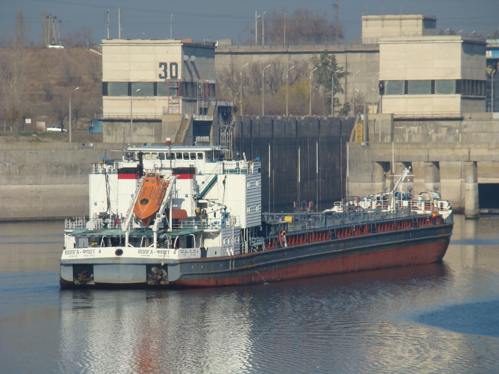 Волга-Флот 4. Волгоградский гидроузел (шлюз № 31/30)