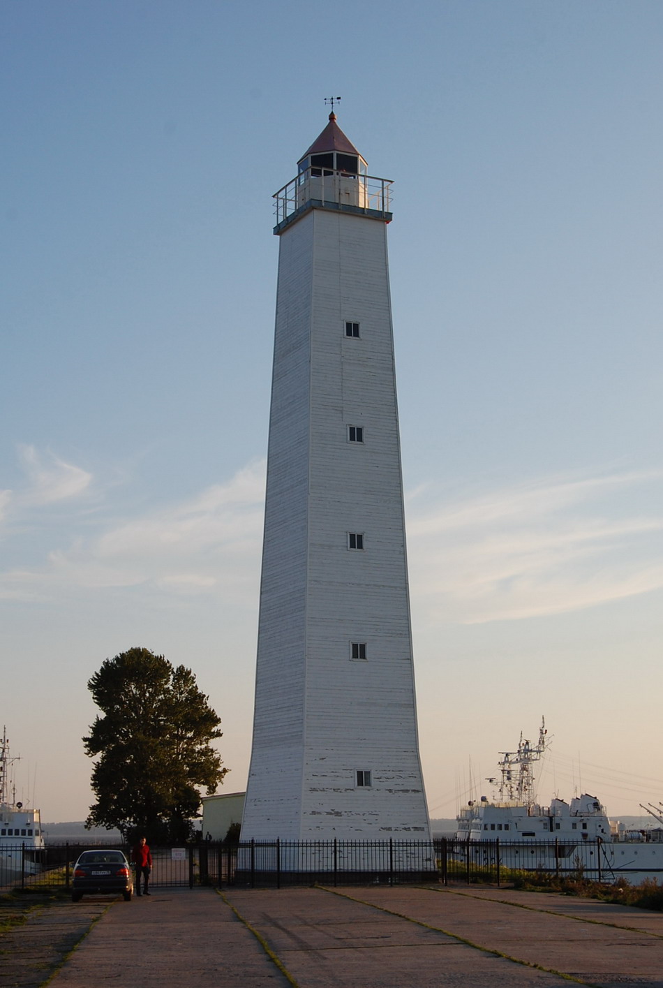 Кронштадт, Lighthouses