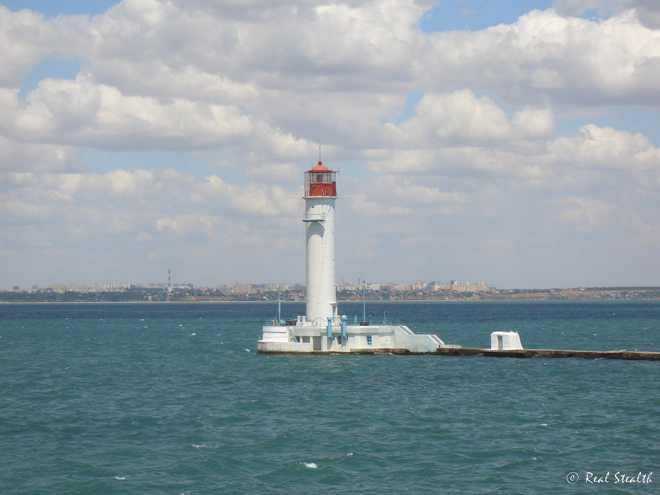 Одесский морской торговый порт, Lighthouses