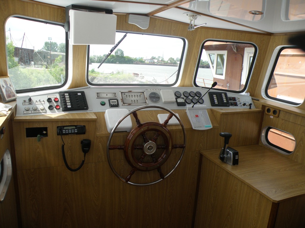 Капитан. Wheelhouses, Control panels