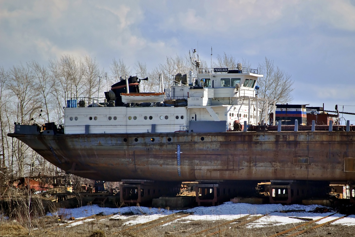 Мензелинск. Vessel superstructures