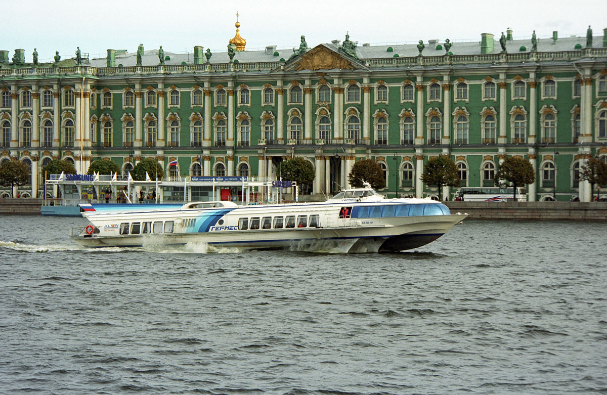 Теплоход ринальди спб фото