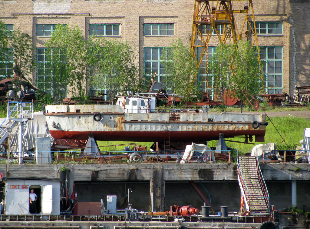 Неопознанное судно - проект Т-63. Волжский бассейн