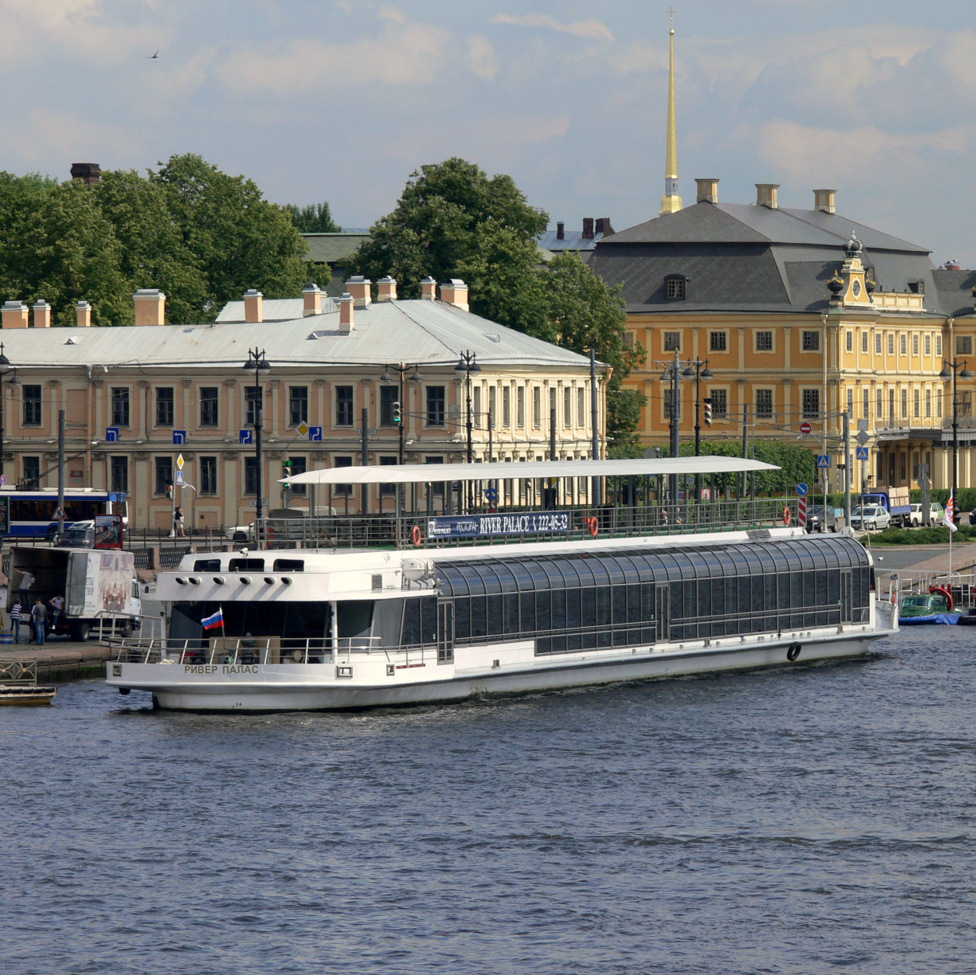 Ривер палас. Ривер Палас Санкт-Петербург. Ривьер Палас. Ривер Palace. River Palace флотилия.