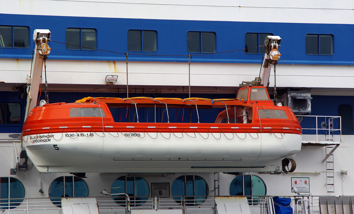 Silja Symphony. Lifeboats