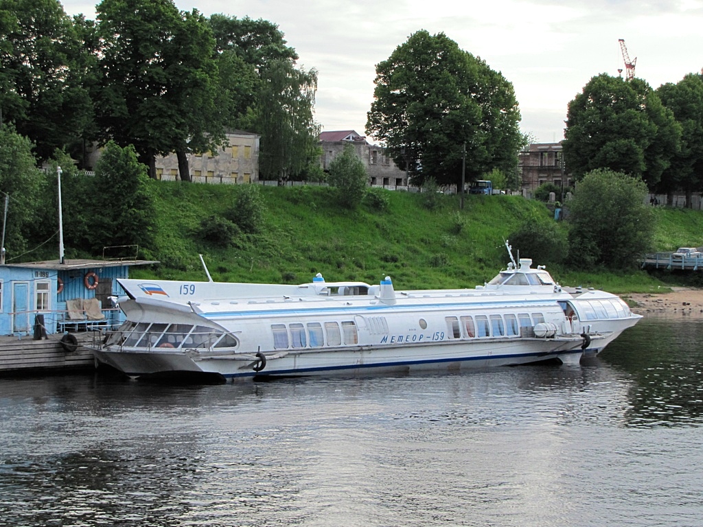 Метеор фото. Метеор Рыбинск теплоход. Метеор Москва река. Метеоры речные в Астрахани. Метеор 159.