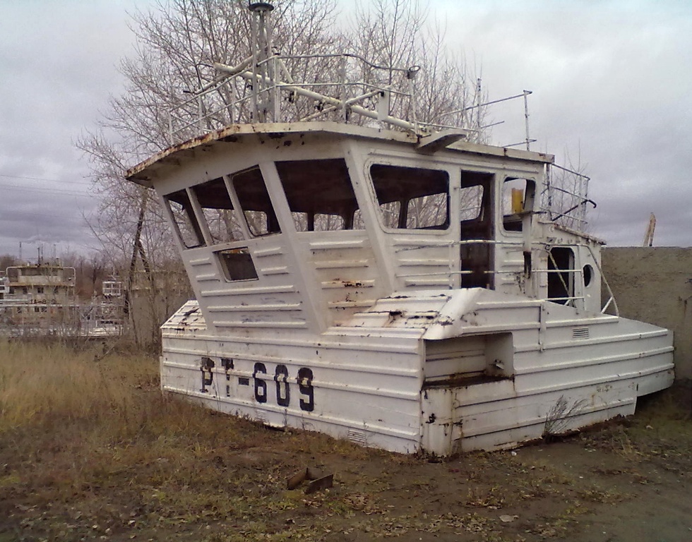 РТ-609. Vessel superstructures