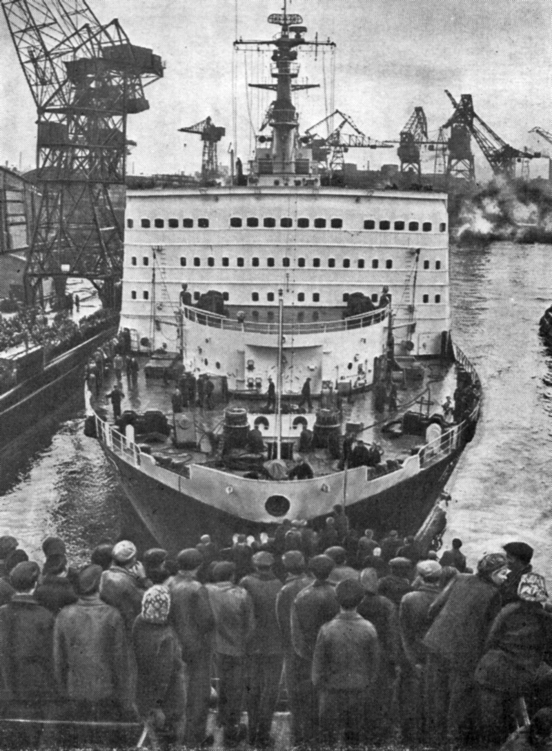 Ленин. Книги, фотоальбомы и периодические издания