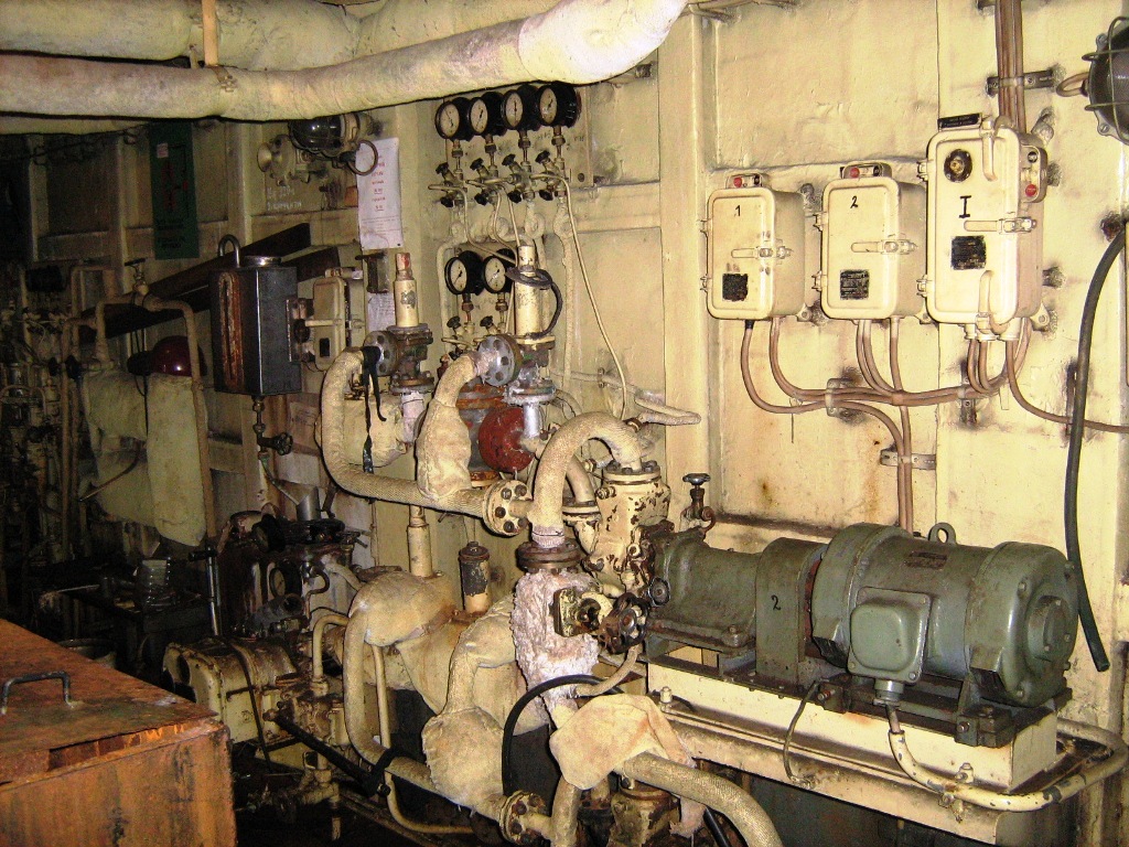 ПД-423. Engine Rooms
