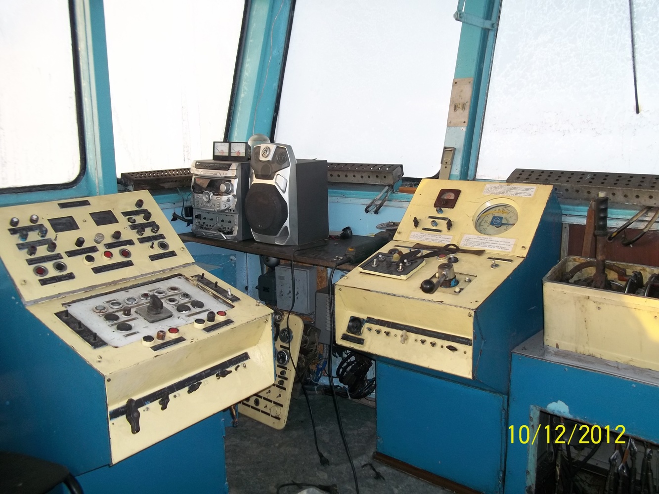 РТ-339. Wheelhouses, Control panels