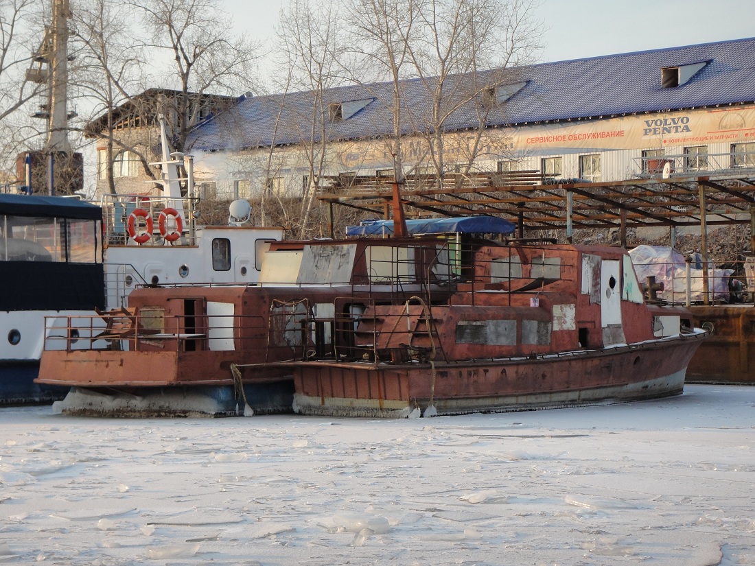 Неопознанное судно - тип Адмиралтеец. Russia - Volga Basin