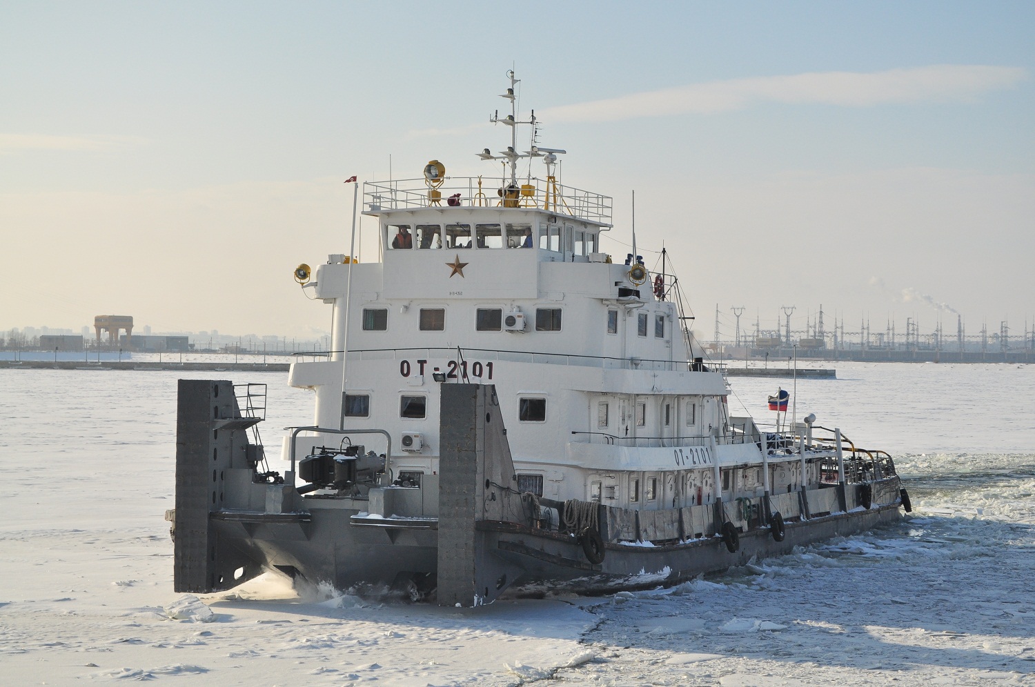 Р 42. Буксир толкач от 2000. Речной толкач от-2000. От 2101 буксир. Теплоход от2007.