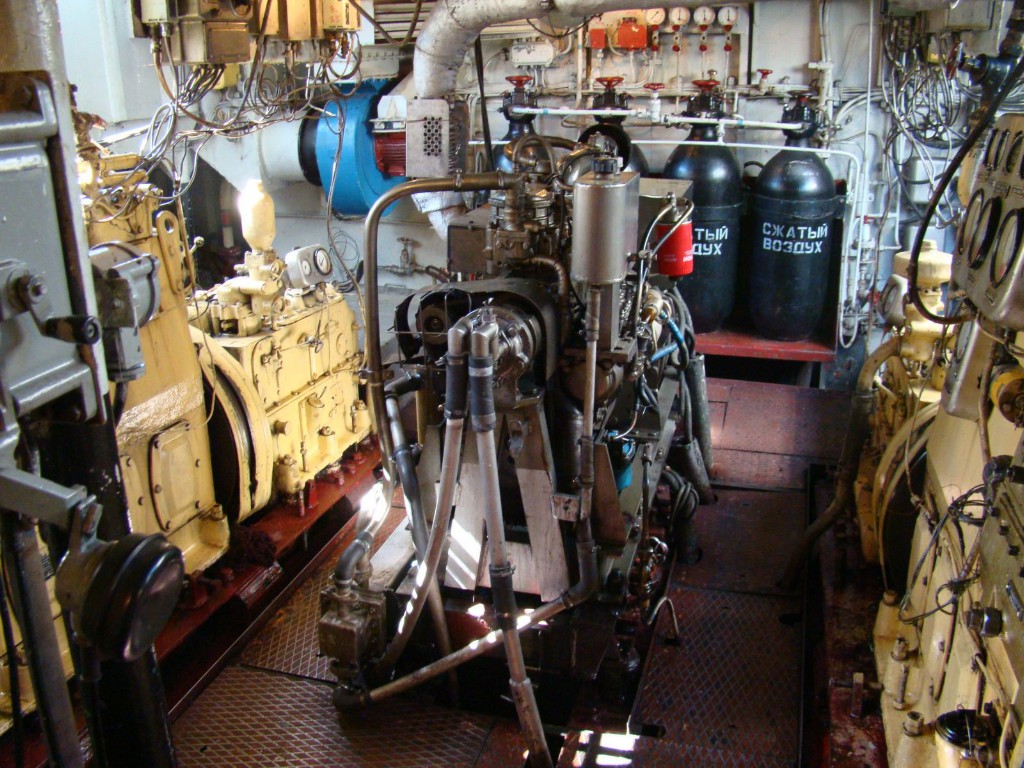 РТ-335. Engine Rooms