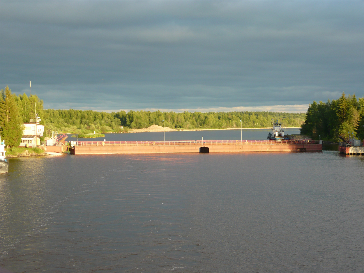 Плавмост. Volga-Baltic waterway