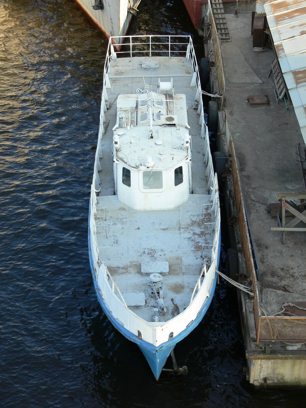 Неопознанное судно - проект Т-63. Russia - Volga Basin