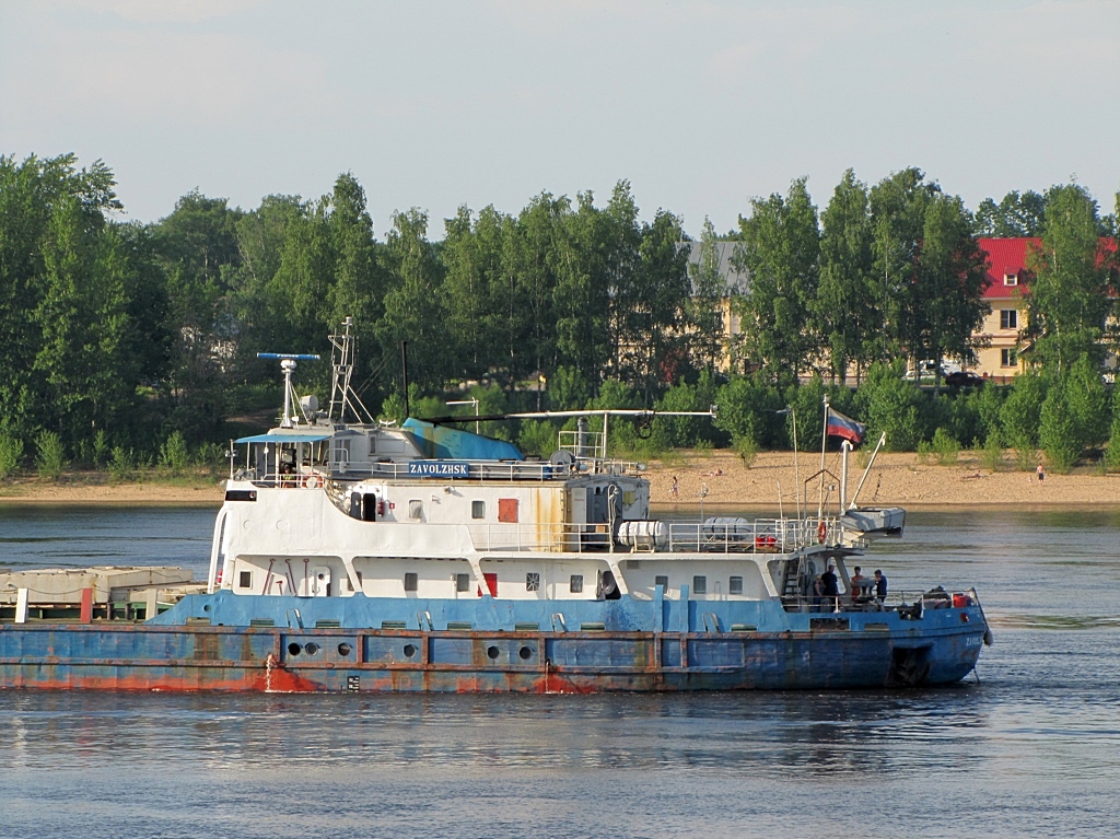 Заволжск. Vessel superstructures