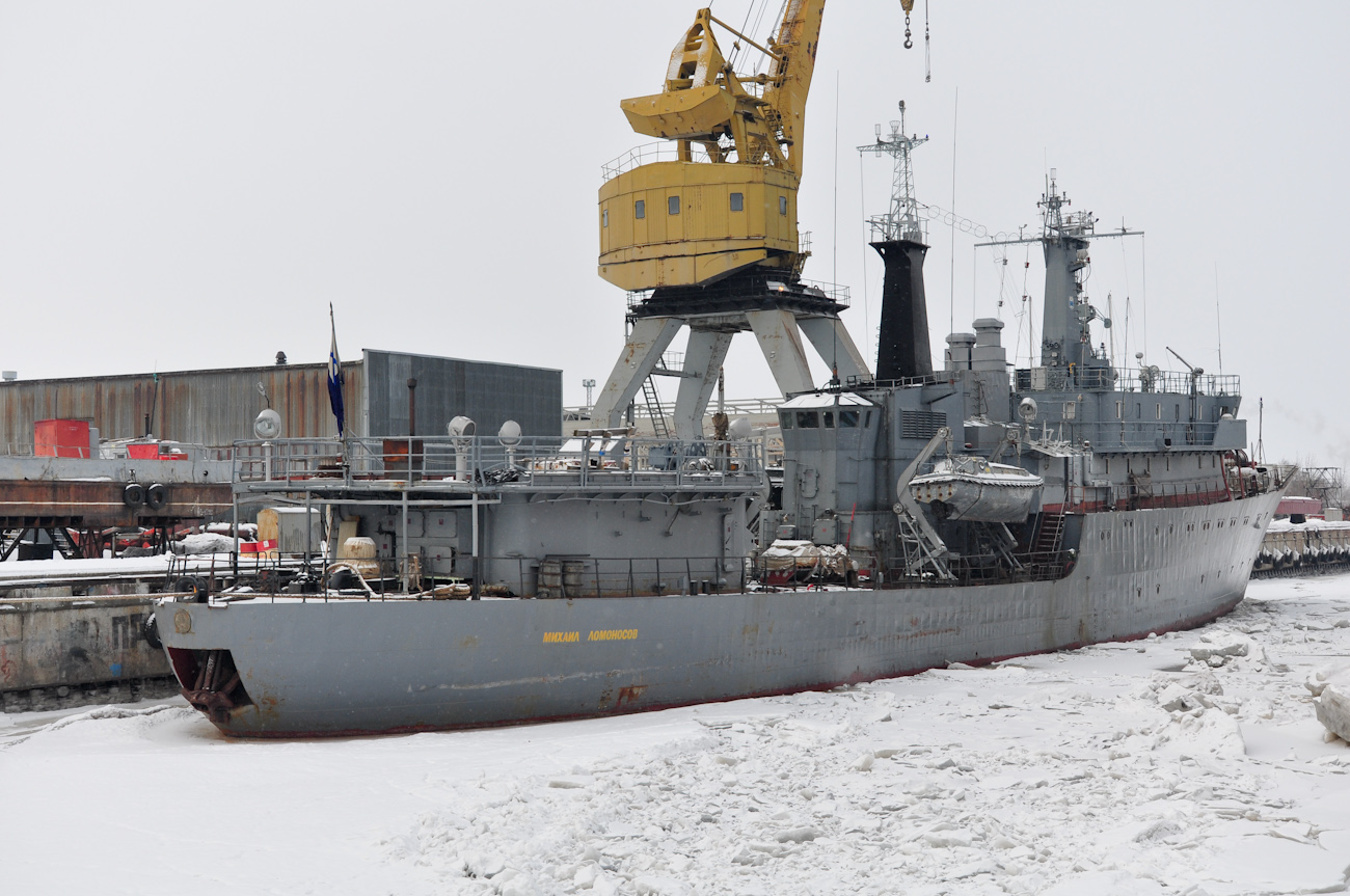 Михаил Ломоносов