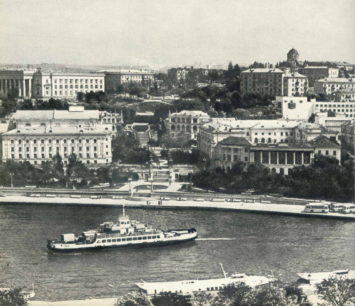 Паром-1. Книги, фотоальбомы и периодические издания