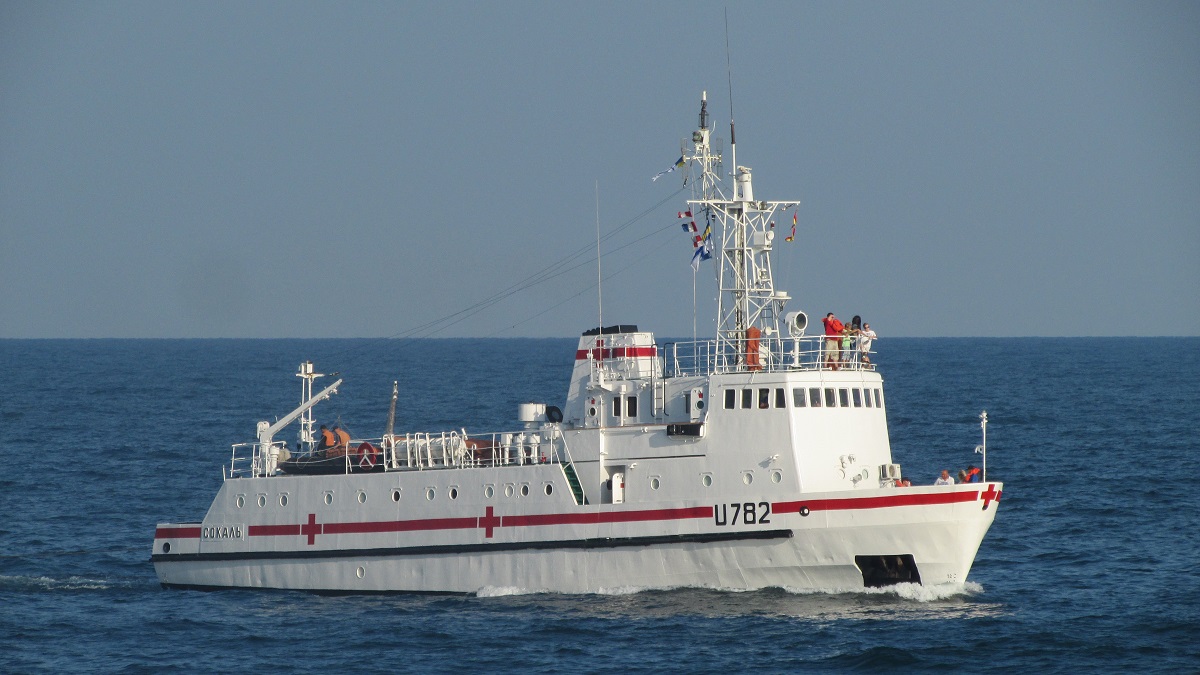 Судно иртыш плавучий госпиталь. Санитарный катер сн-128. Свирь корабль северный. Госпитальное судно свирь. Госпитальное судно вмс сша mercy.