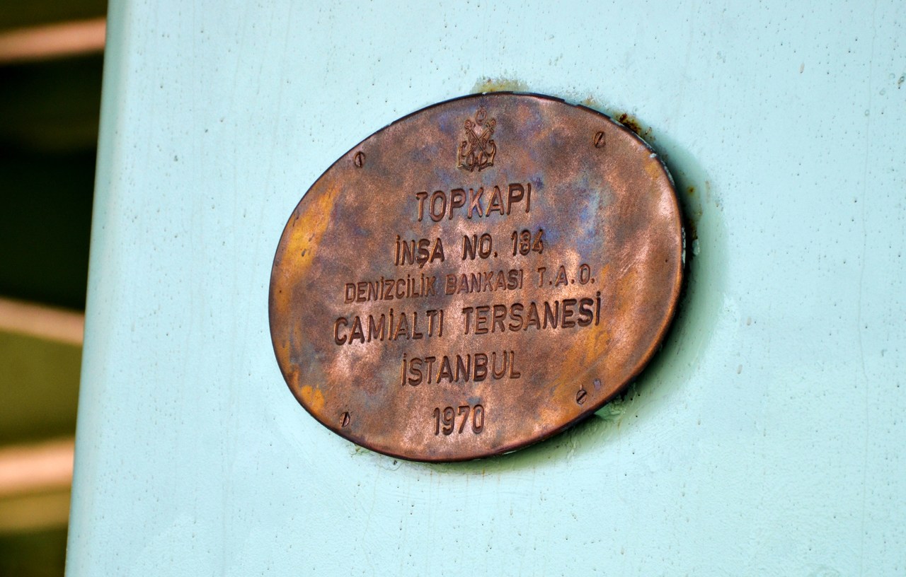 Topkapi. Shipbuilder's Makers Plates